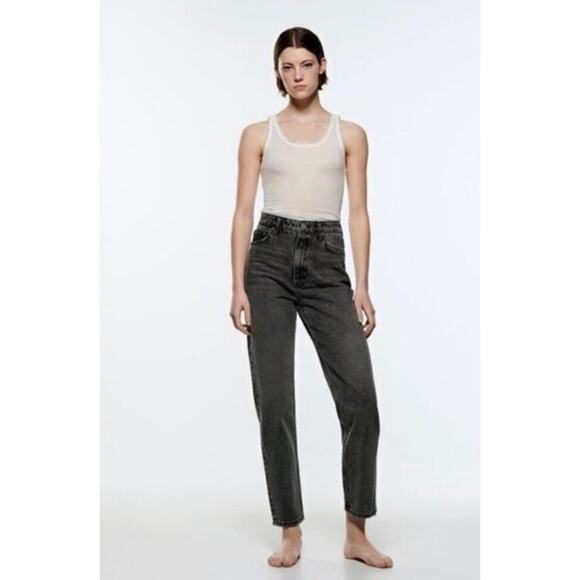 Zara The 90s Mom Fit Jeans Size 6 Gray Washed Black Straight Leg Denim - Picture 1 of 10
